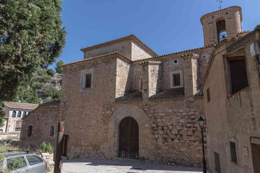 Tarragona - Miravet 20 - iglesia de la Nativitat de la Mare de Déu.jpg